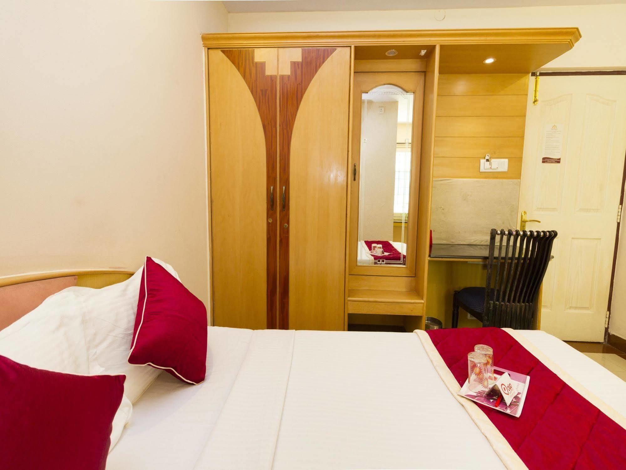 Oyo 331 Hotel Skanda Shelters Bangalore Eksteriør bilde